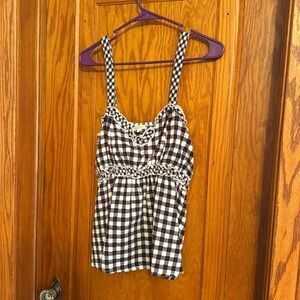 Hem & thread checkered tank